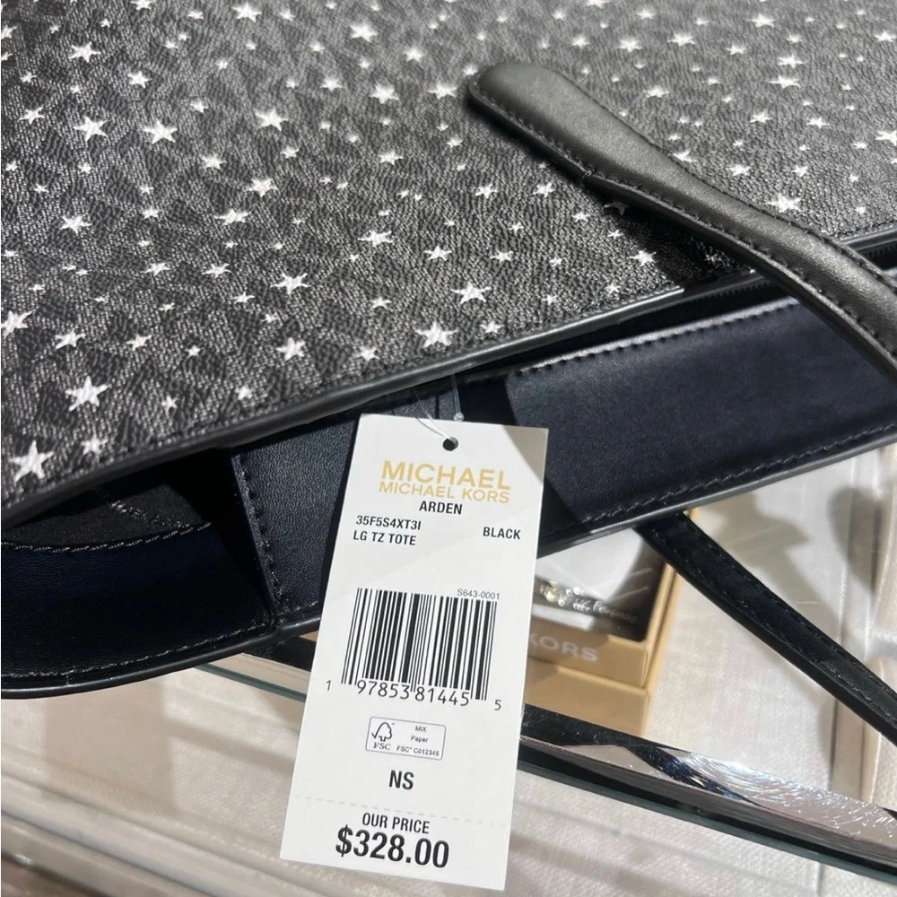 MICHAEL KORS Arden Large Printed Signature Logo Tote Bag - Picture 11 of 11